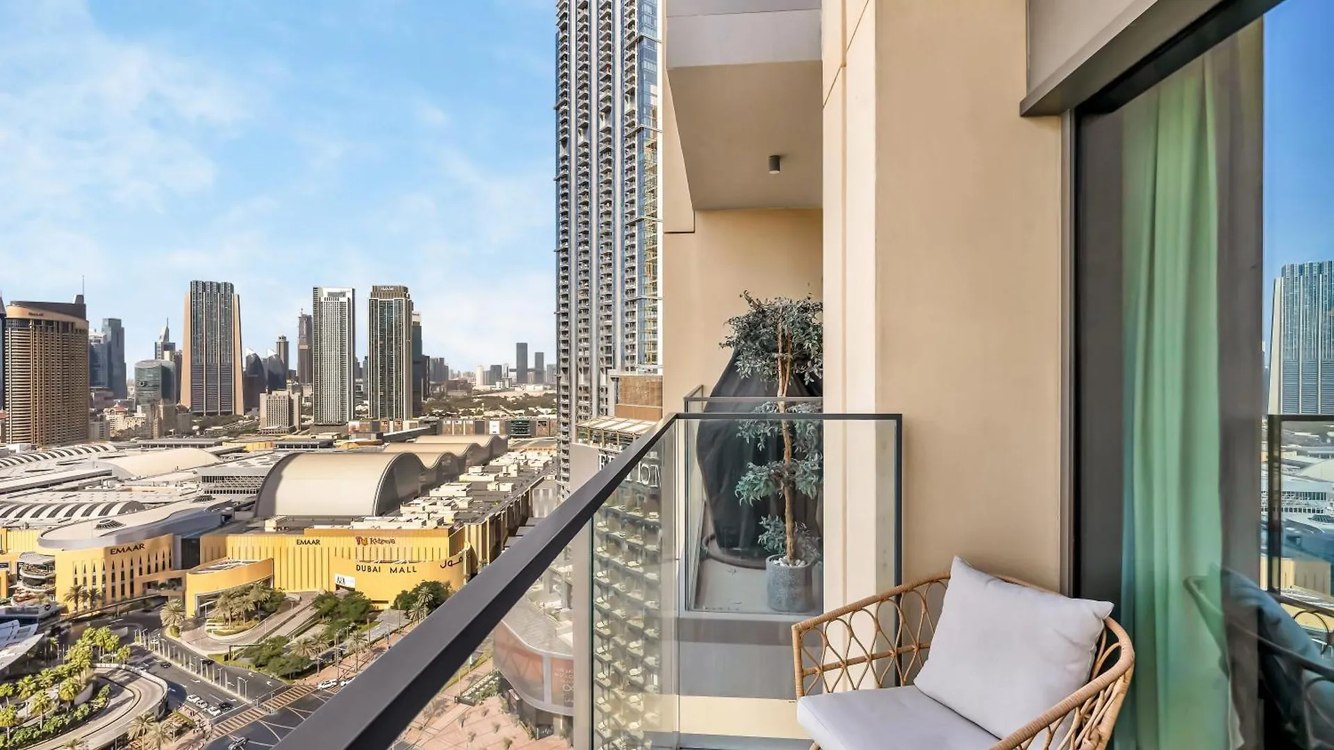 Luxurious 2Bdr Apt In Burj Royale With Burj Khalifa Views Opposite Dubai Mall